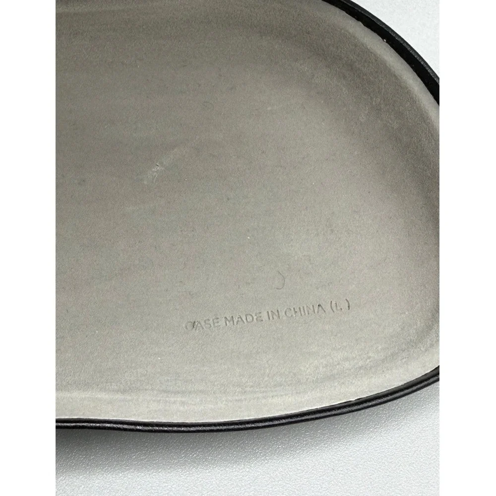 Ray-Ban Black Hard Shell Clamshell Sunglasses Eyeglasses‎ Case Biege Interior